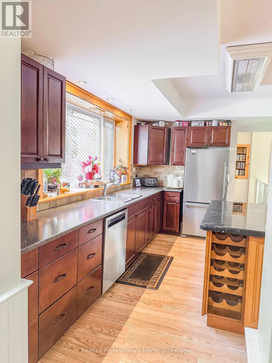 1397 Old Parry Sound Road, Muskoka Lakes, Ontario  P0B 1M0 - Photo 14 - X12236436