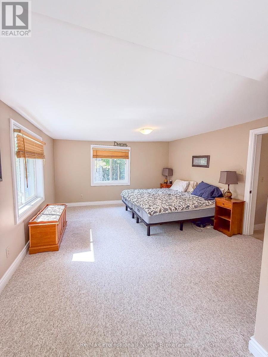 1397 Old Parry Sound Road, Muskoka Lakes, Ontario  P0B 1M0 - Photo 34 - X12236436