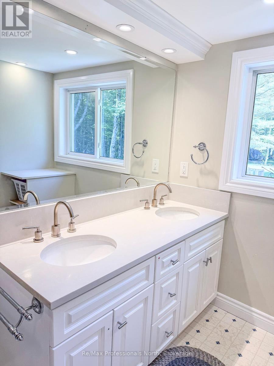 1397 Old Parry Sound Road, Muskoka Lakes, Ontario  P0B 1M0 - Photo 37 - X12236436
