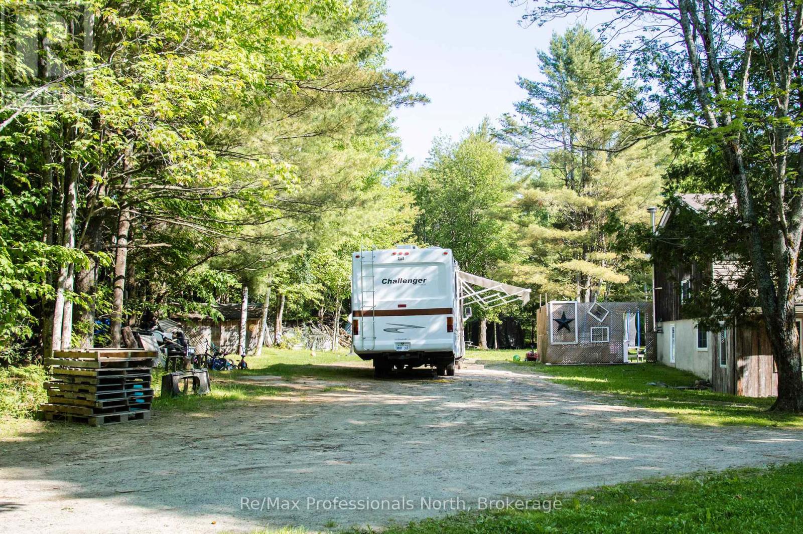 1397 Old Parry Sound Road, Muskoka Lakes, Ontario  P0B 1M0 - Photo 8 - X12236436