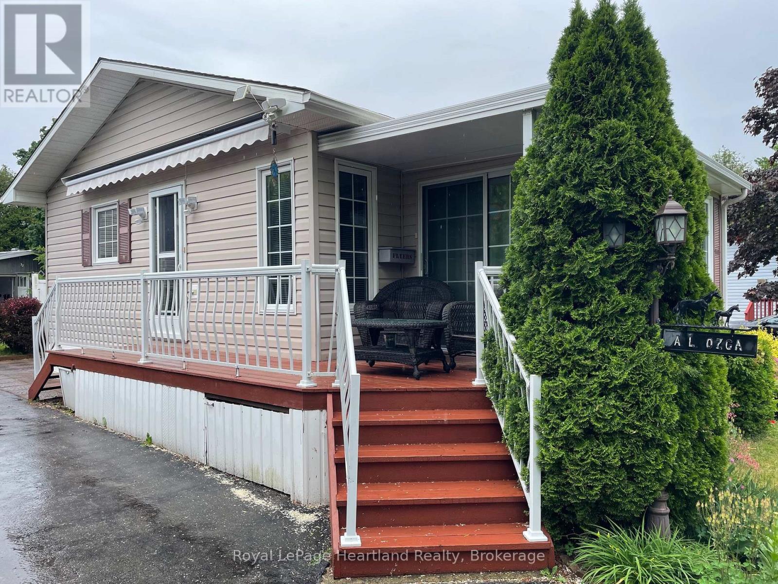 14 Garden Road, Ashfield-Colborne-Wawanosh, Ontario  N7A 3Y3 - Photo 2 - X12236440