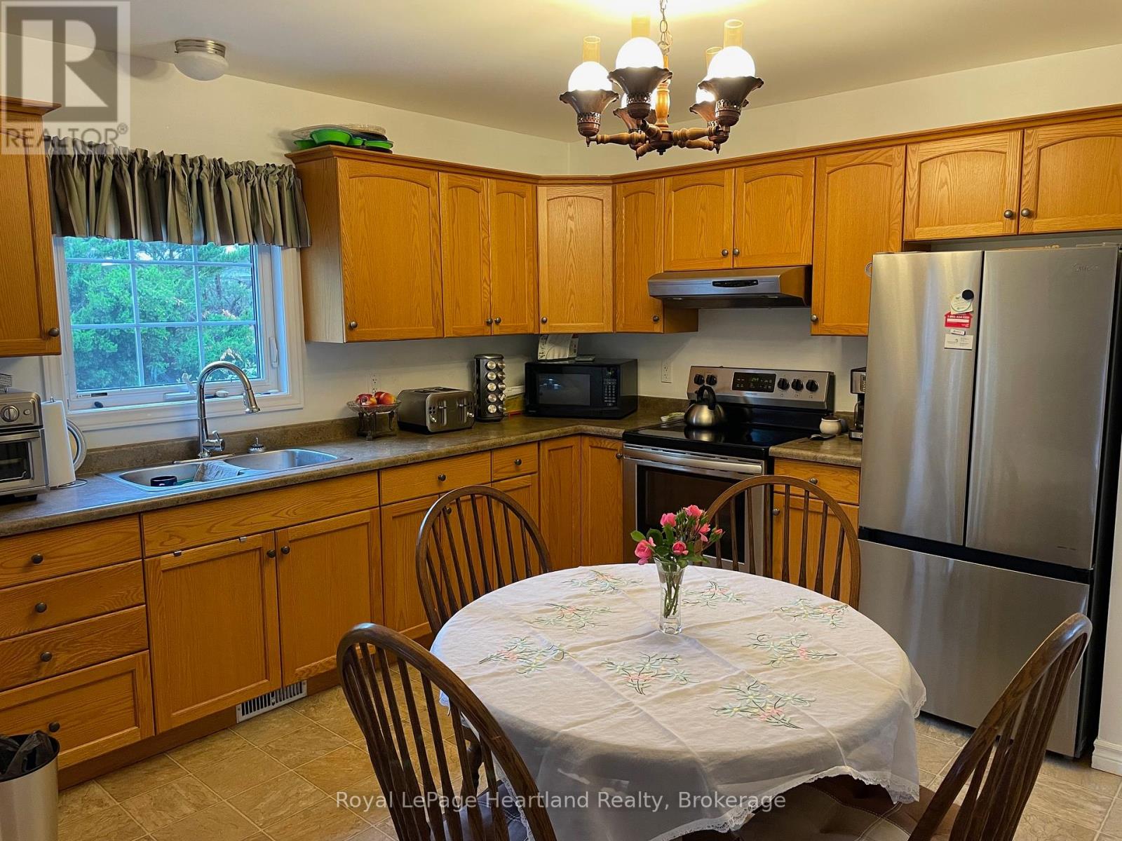 14 Garden Road, Ashfield-Colborne-Wawanosh, Ontario  N7A 3Y3 - Photo 8 - X12236440