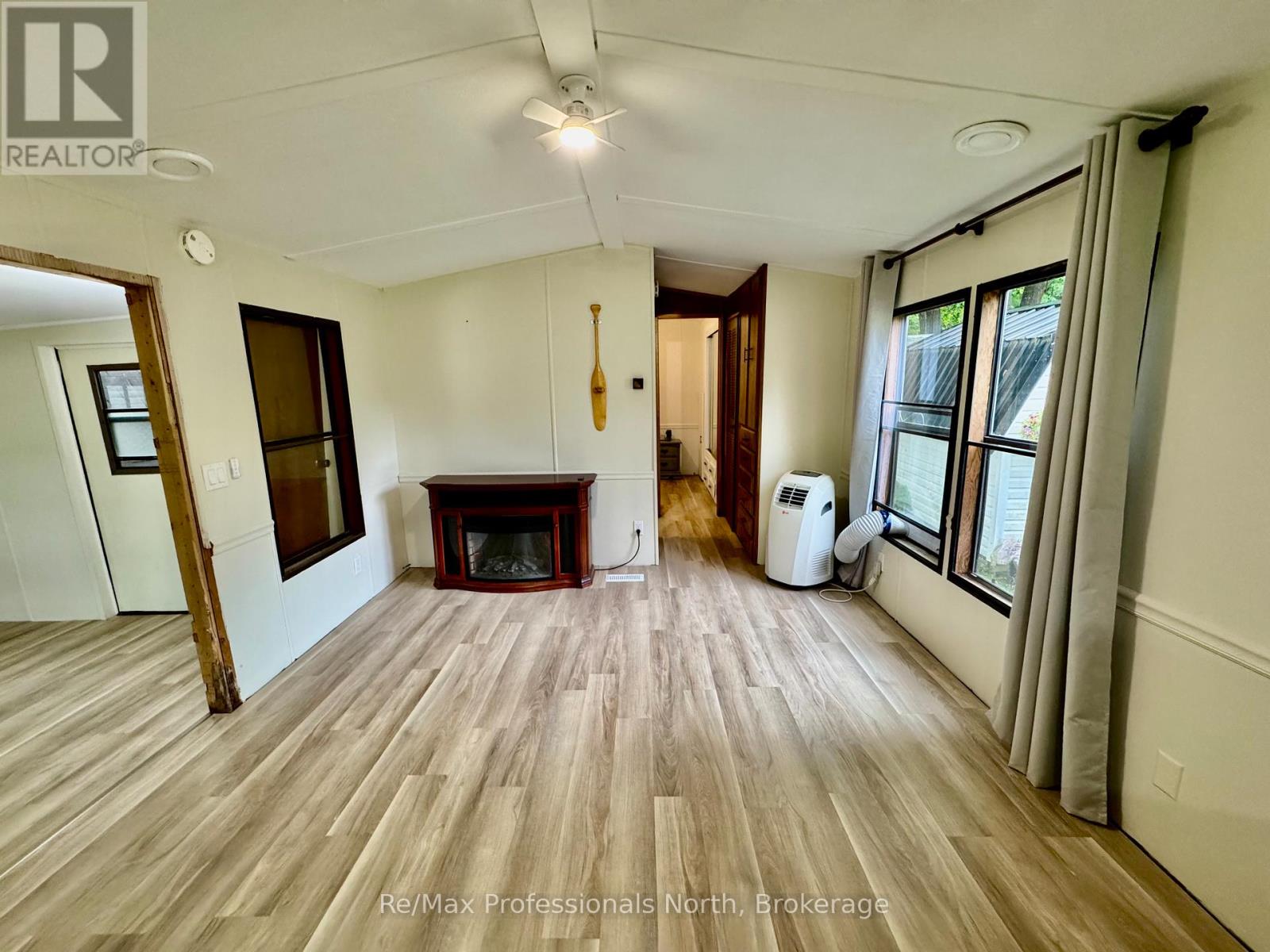 45 - 1007 Racoon Road, Gravenhurst, Ontario  P1P 1R1 - Photo 10 - X12236500