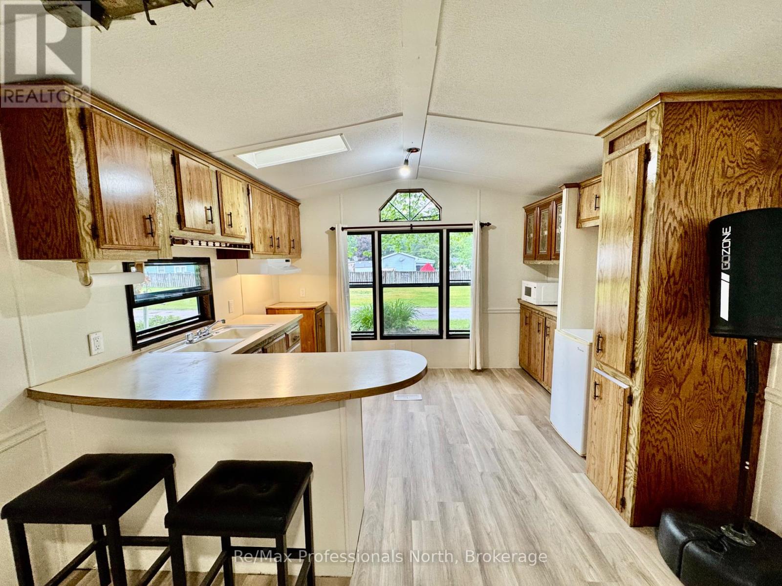 45 - 1007 Racoon Road, Gravenhurst, Ontario  P1P 1R1 - Photo 6 - X12236500