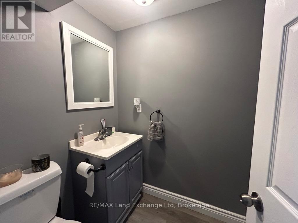 1041 Main Street, Howick, Ontario  N0G 2X0 - Photo 21 - X12236646