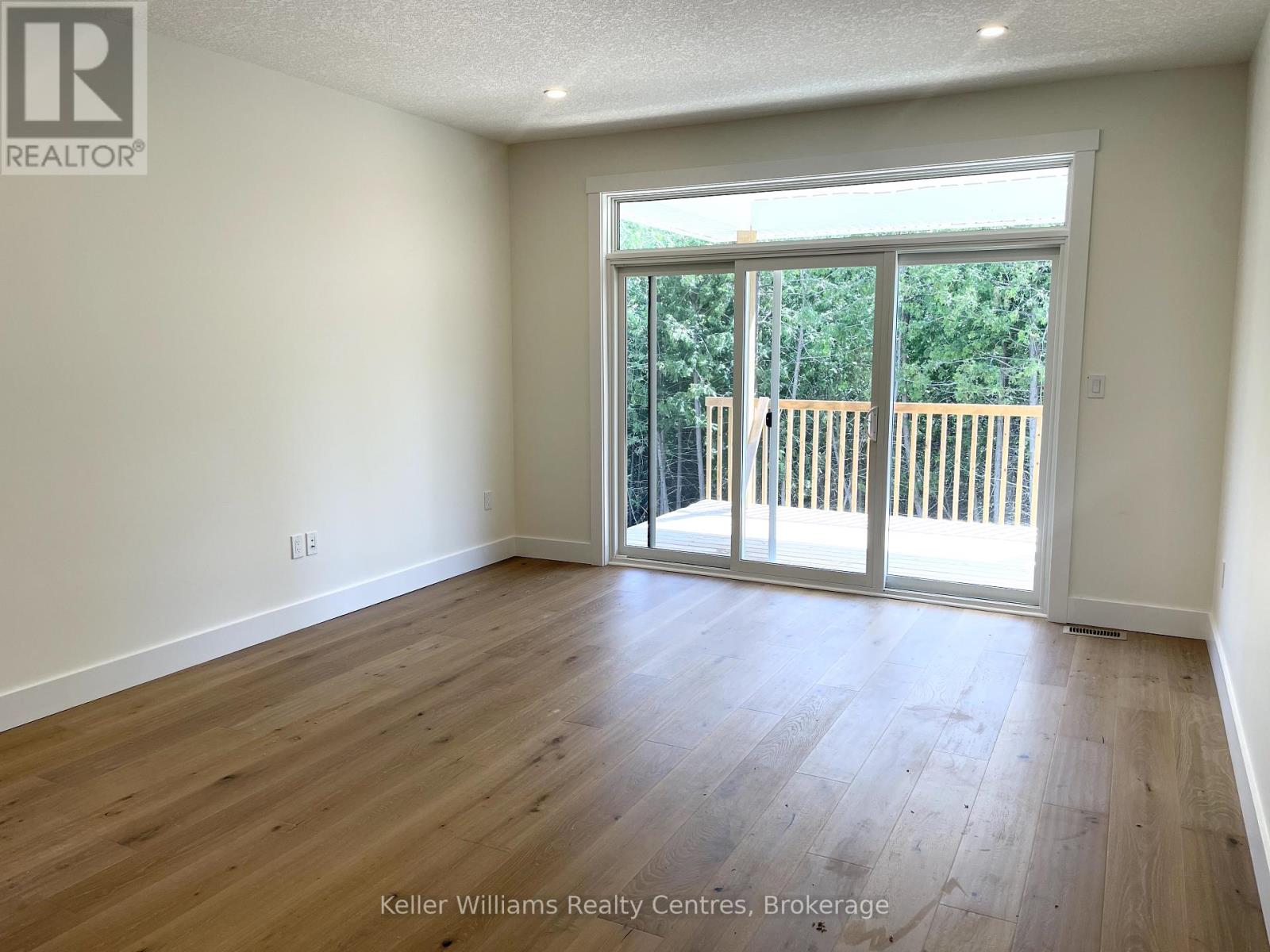 614 25th Avenue, Hanover, Ontario  N4N 3B8 - Photo 9 - X12236658