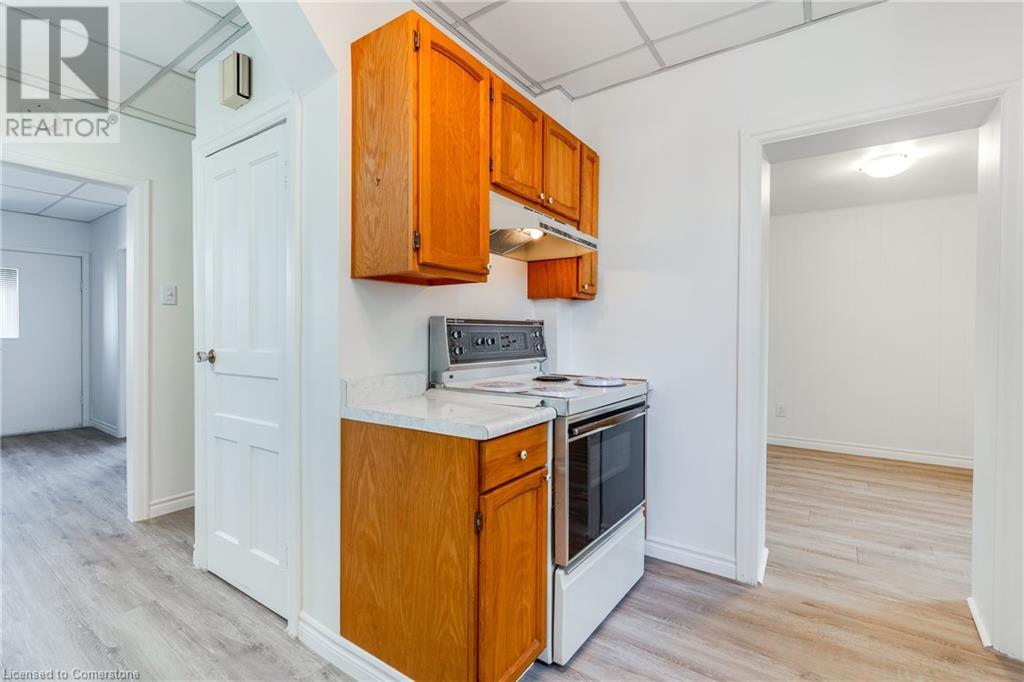 45 East Bend Avenue N, Hamilton, Ontario  L8L 7E1 - Photo 11 - 40742676