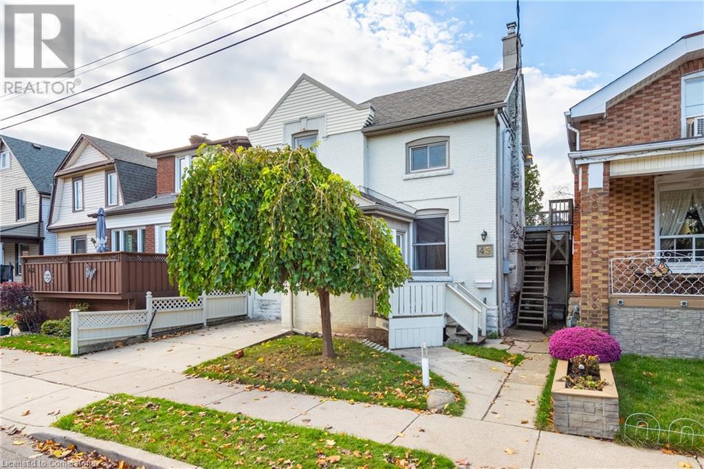 45 East Bend Avenue N, Hamilton, Ontario  L8L 7E1 - Photo 2 - 40742676
