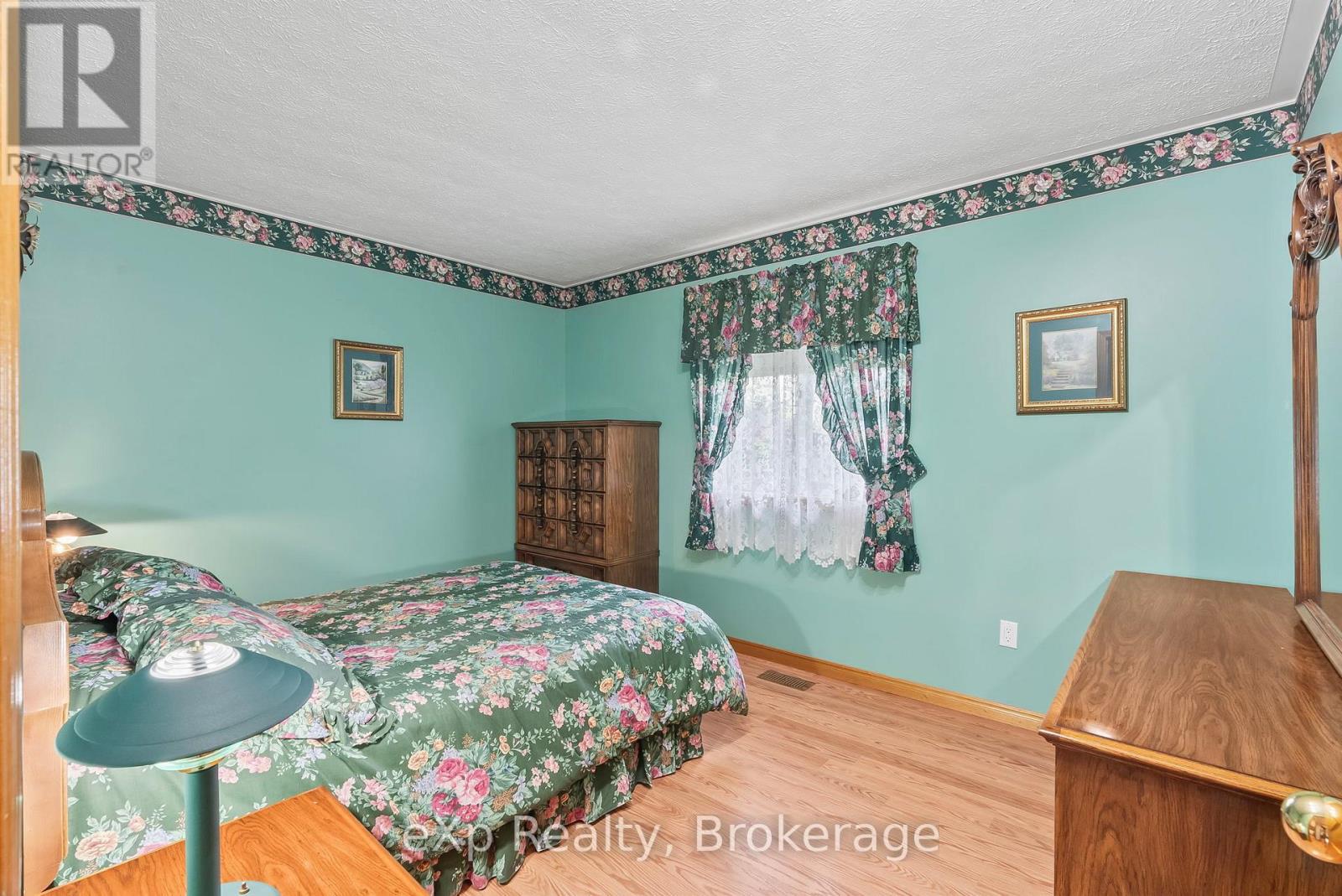 655 17th Street Crescent, Hanover, Ontario  N4N 3S7 - Photo 15 - X12236739