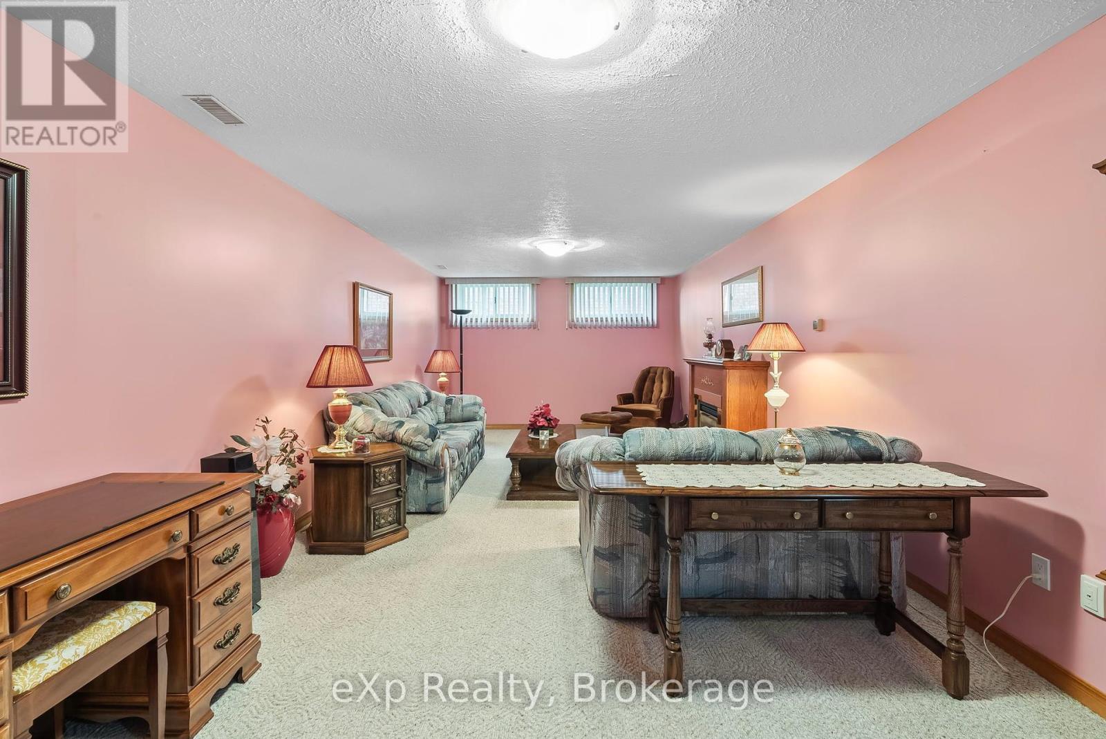 655 17th Street Crescent, Hanover, Ontario  N4N 3S7 - Photo 22 - X12236739
