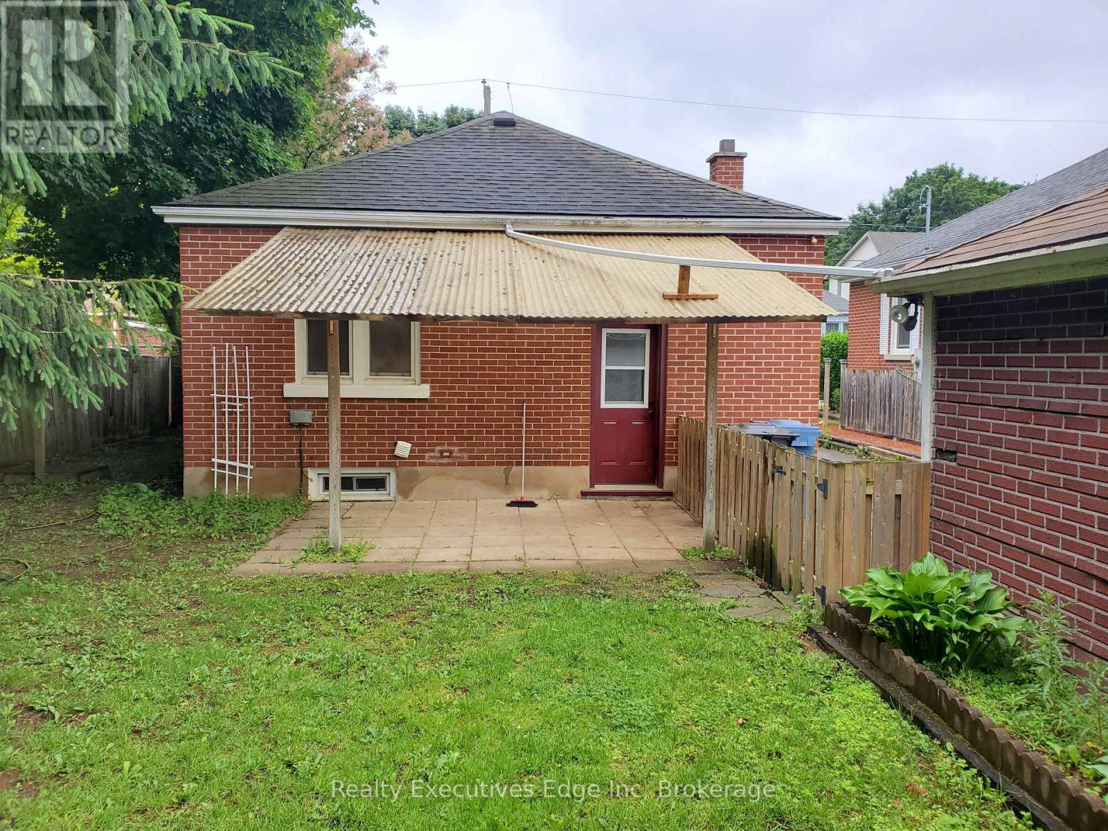 20 Armstrong Avenue, Guelph, Ontario  N1E 5W8 - Photo 7 - X12236747