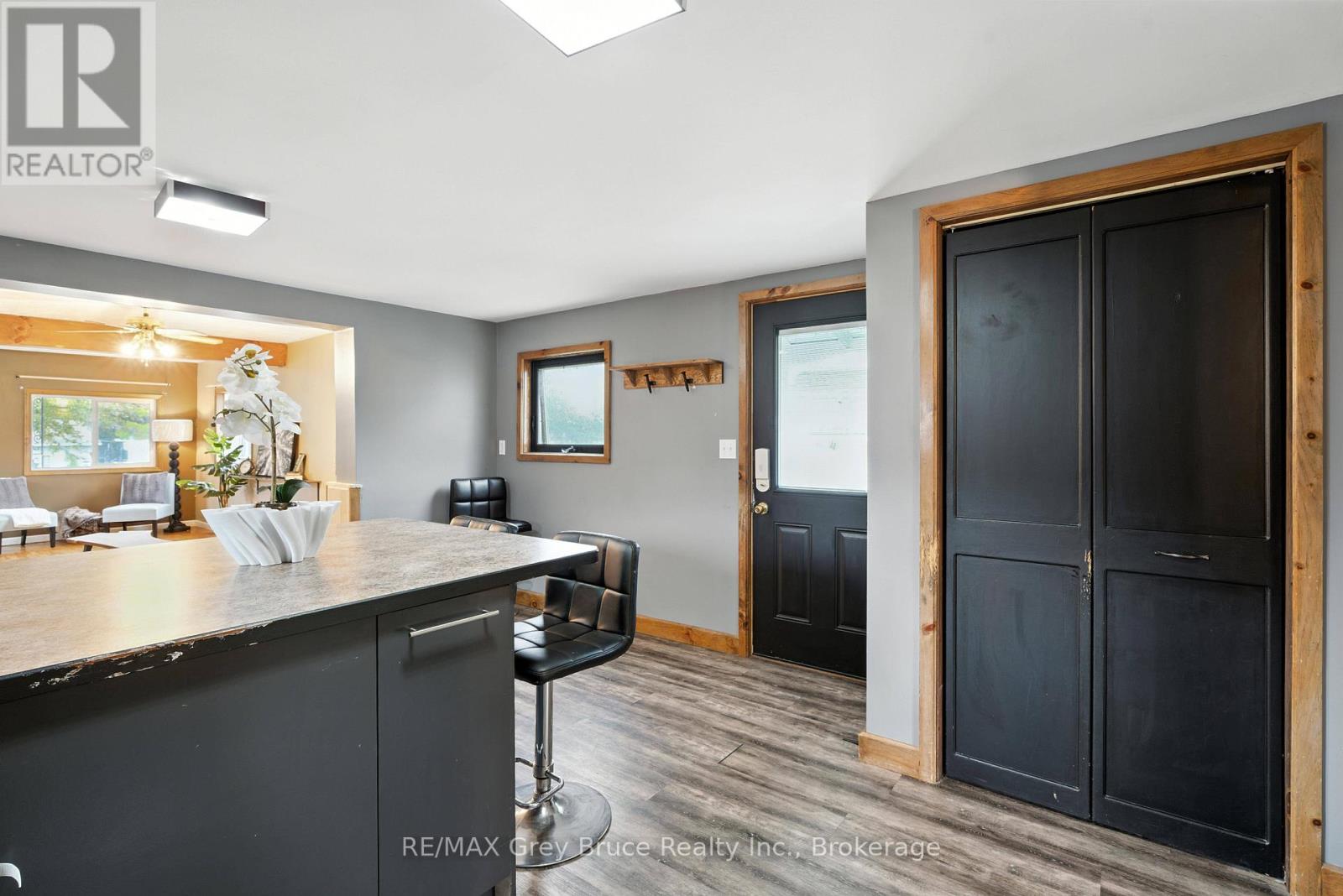 1857 6th Avenue E, Owen Sound, Ontario  N4K 2W1 - Photo 13 - X12236767