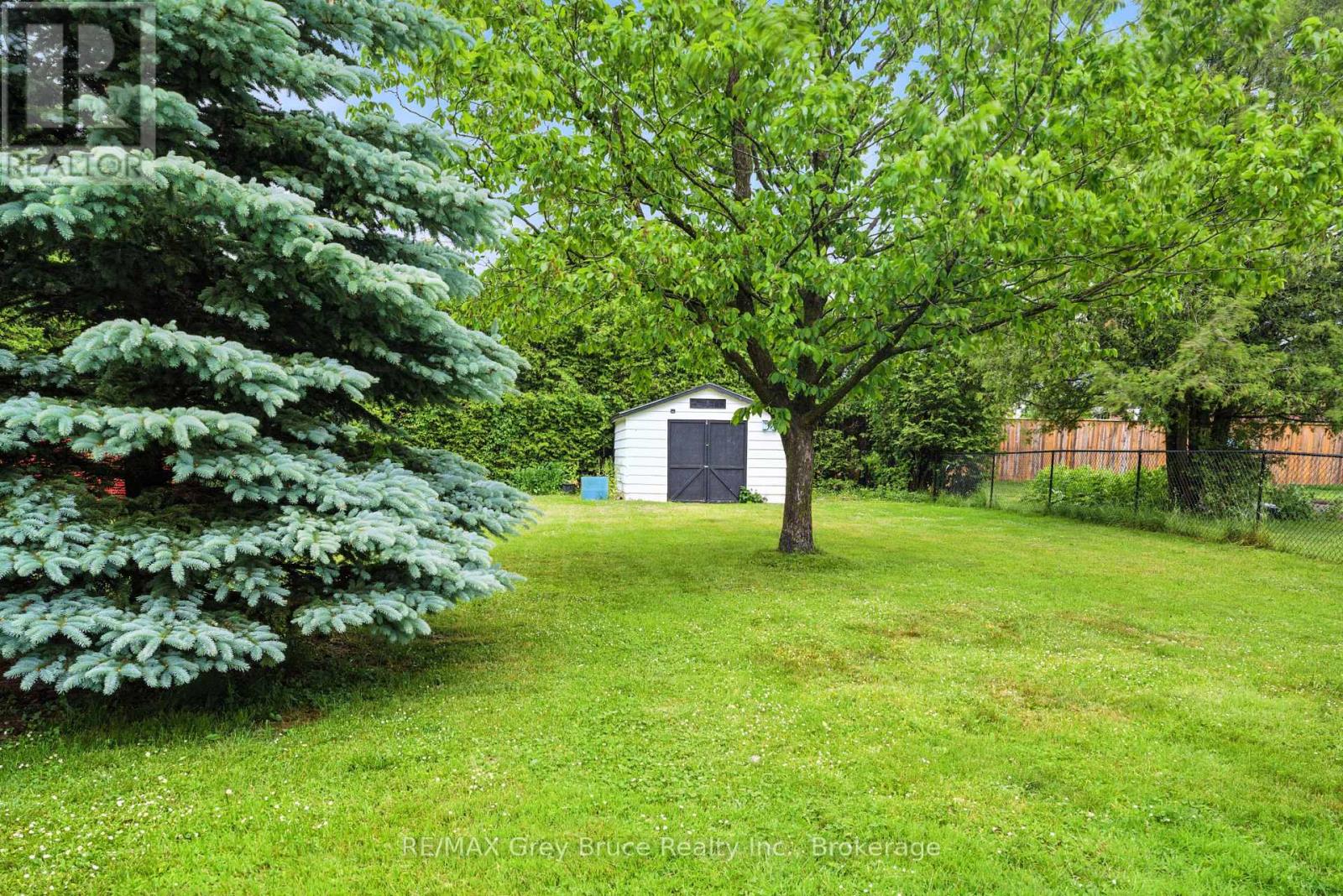 1857 6th Avenue E, Owen Sound, Ontario  N4K 2W1 - Photo 2 - X12236767
