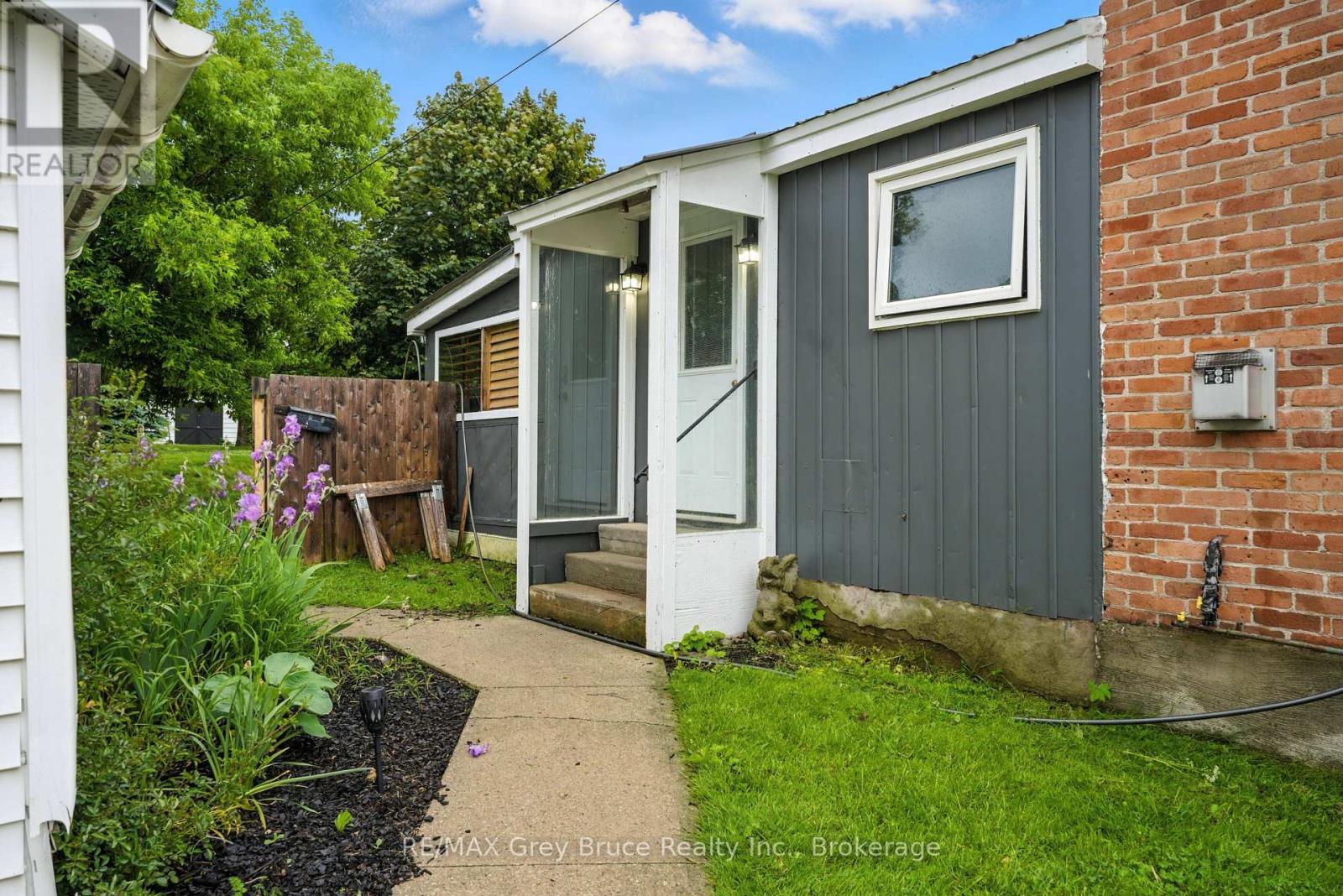 1857 6th Avenue E, Owen Sound, Ontario  N4K 2W1 - Photo 25 - X12236767