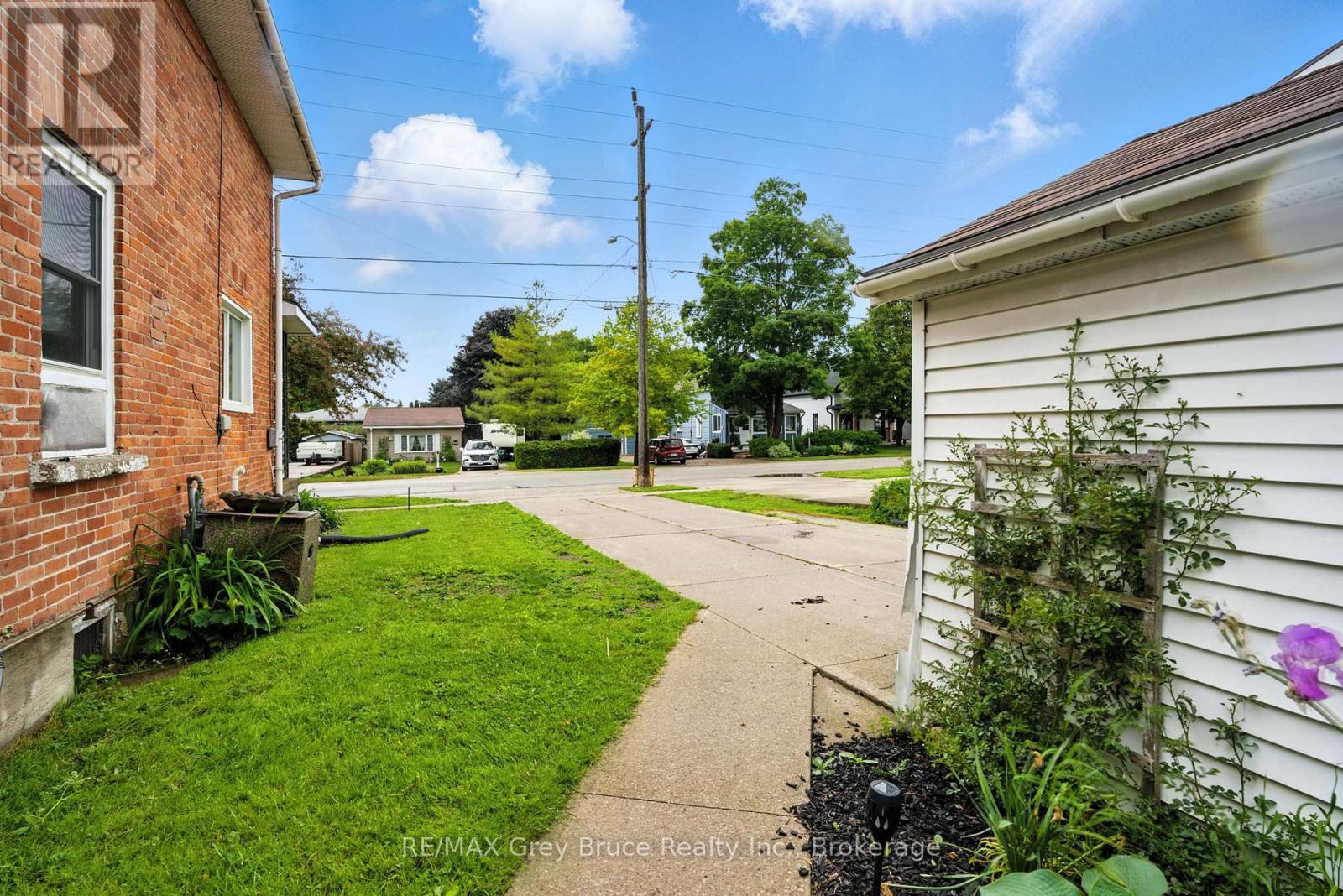 1857 6th Avenue E, Owen Sound, Ontario  N4K 2W1 - Photo 28 - X12236767