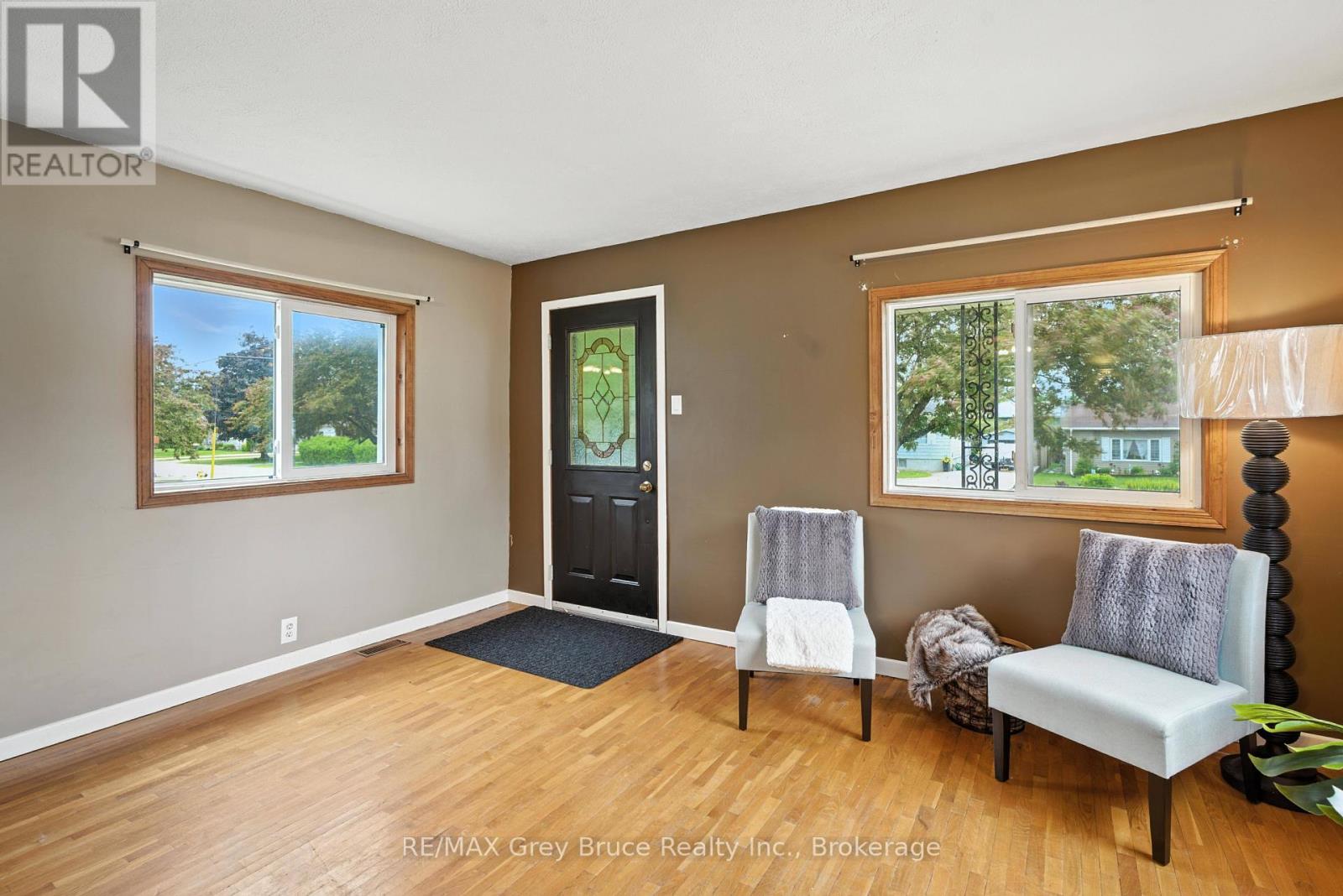 1857 6th Avenue E, Owen Sound, Ontario  N4K 2W1 - Photo 4 - X12236767
