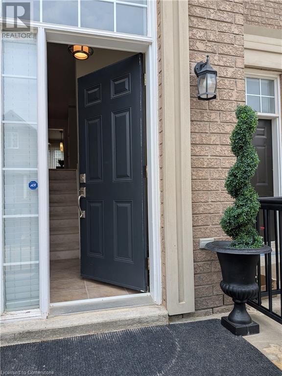 2280 BARONWOOD Drive Unit# 32, Oakville, Ontario