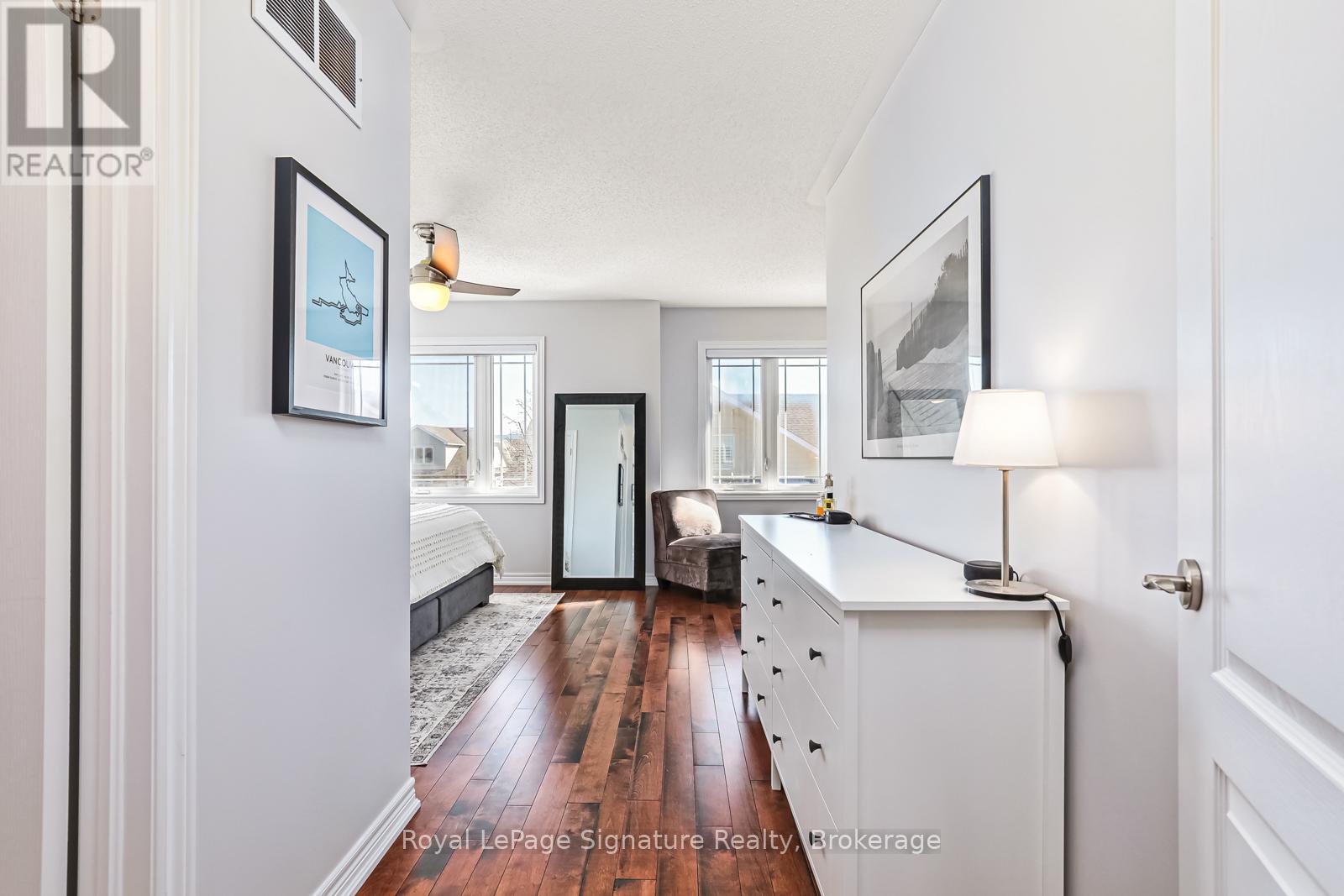 14 Montclair Mews, Collingwood, Ontario  L9Y 0J7 - Photo 22 - S12236947