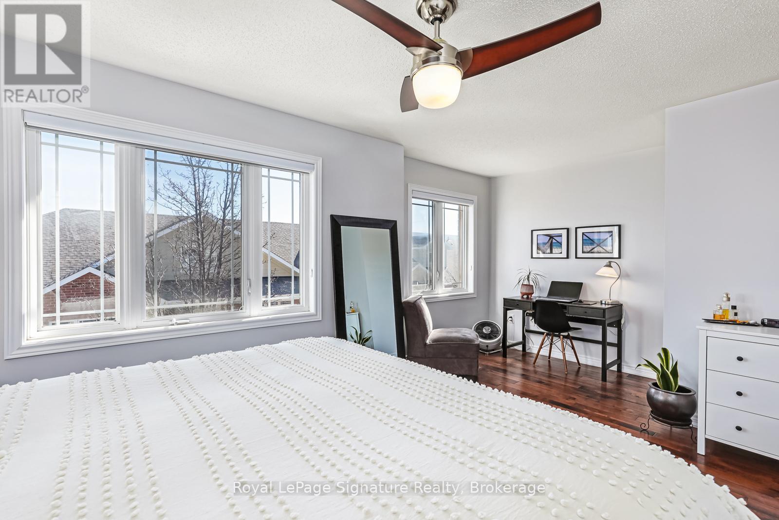 14 Montclair Mews, Collingwood, Ontario  L9Y 0J7 - Photo 25 - S12236947