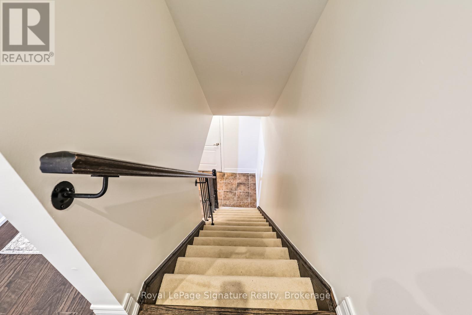 14 Montclair Mews, Collingwood, Ontario  L9Y 0J7 - Photo 34 - S12236947