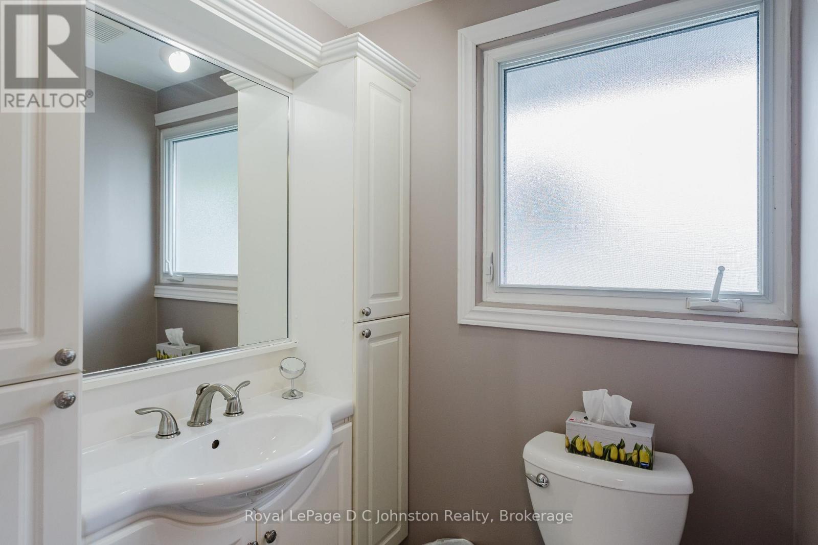 362 Crawford Street, Saugeen Shores, Ontario  N0H 2C2 - Photo 20 - X12236797