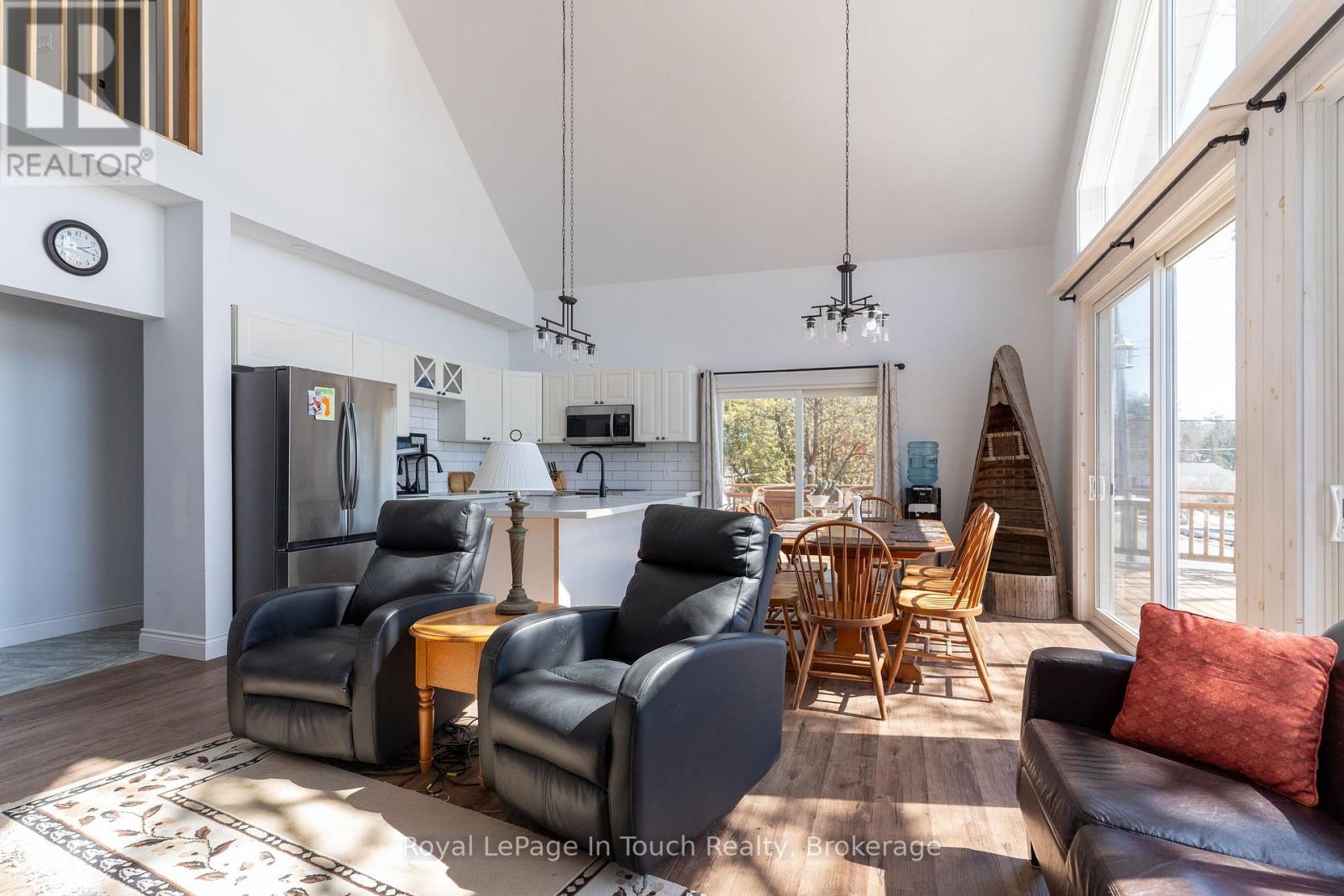 26 Macey Bay Road, Georgian Bay, Ontario  L0K 1S0 - Photo 11 - X12236862