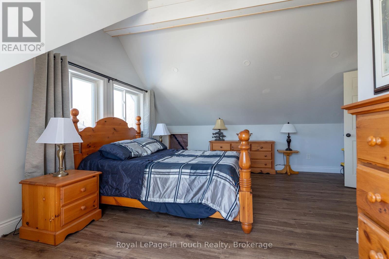 26 Macey Bay Road, Georgian Bay, Ontario  L0K 1S0 - Photo 25 - X12236862