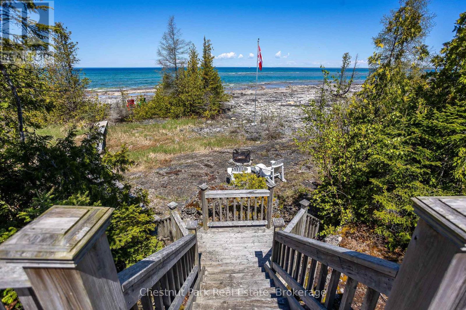 94 Zorra Drive, Northern Bruce Peninsula, Ontario  N0H 2R0 - Photo 10 - X12236962