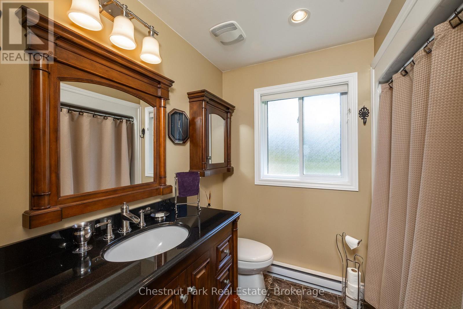 94 Zorra Drive, Northern Bruce Peninsula, Ontario  N0H 2R0 - Photo 35 - X12236962