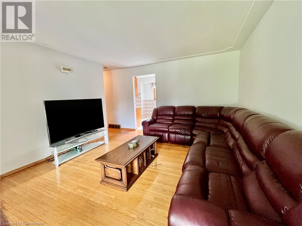 134 Alison Avenue, Cambridge, Ontario  N1R 1N4 - Photo 3 - 40743819