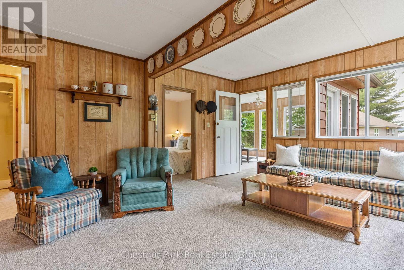 203b Lakeshore Drive, Strong, Ontario  P0A 1Z0 - Photo 10 - X12237022