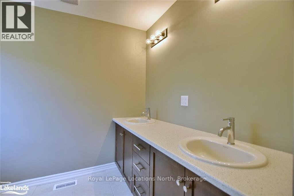 36 - 106 Addison Street, Blue Mountains, Ontario  N0H 1J0 - Photo 20 - X12237059