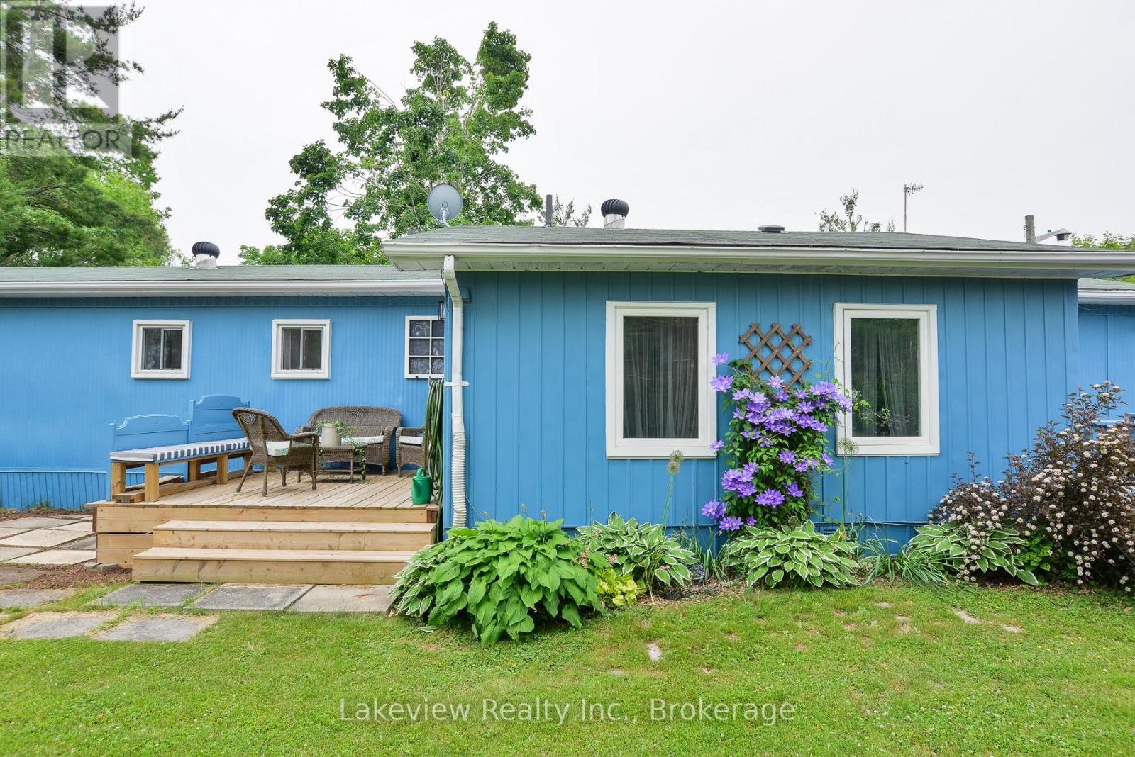 17 Montgreenan Drive, Oro-Medonte, Ontario  L3V 0P9 - Photo 15 - S12237442