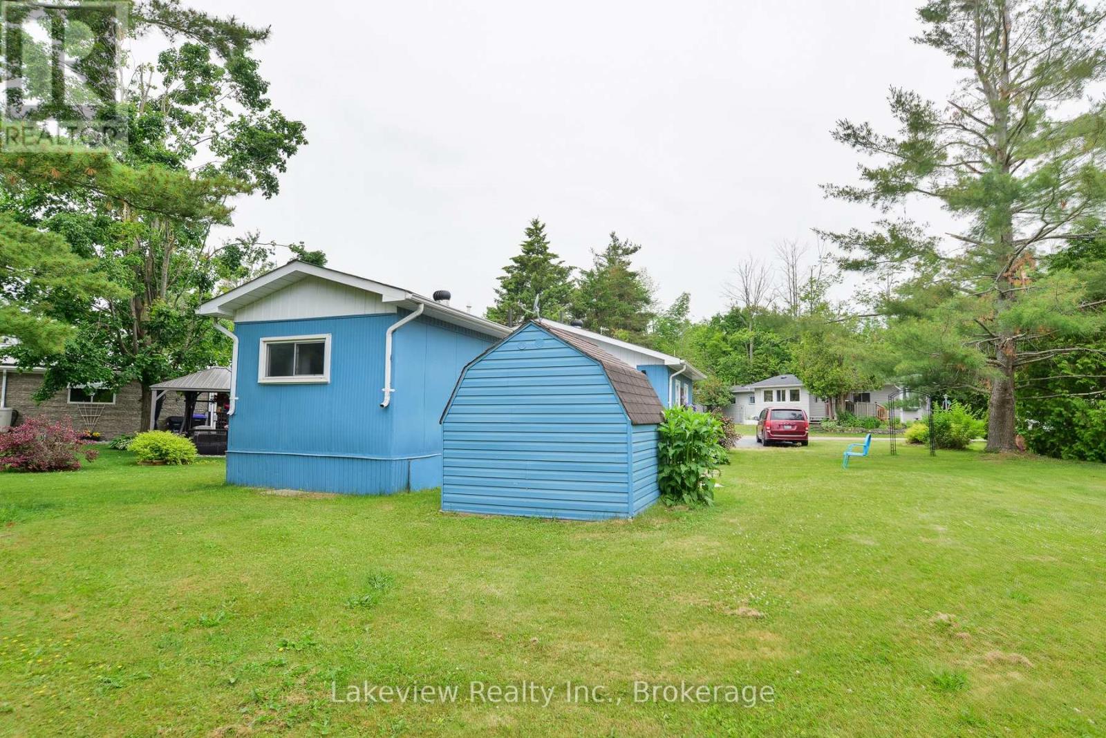 17 Montgreenan Drive, Oro-Medonte, Ontario  L3V 0P9 - Photo 18 - S12237442