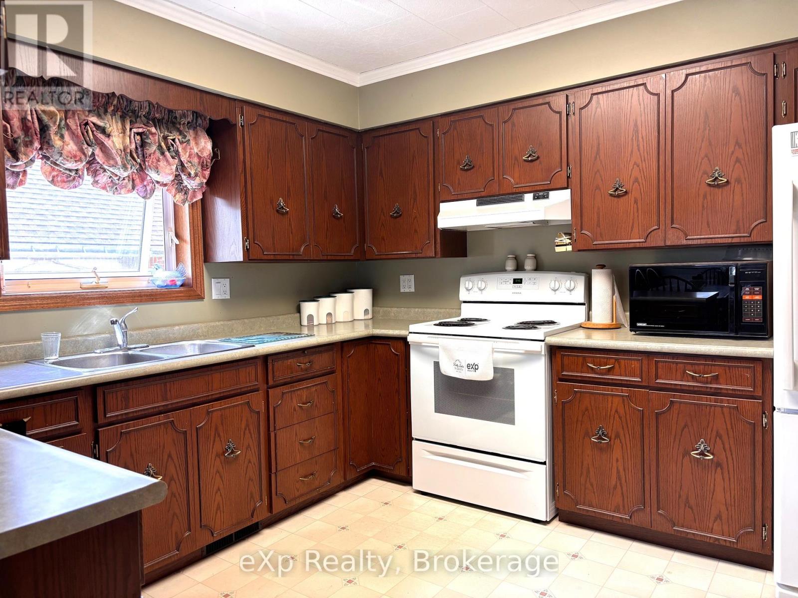 5 Ignatz Street, South Bruce, Ontario  N0G 2J0 - Photo 23 - X12237501