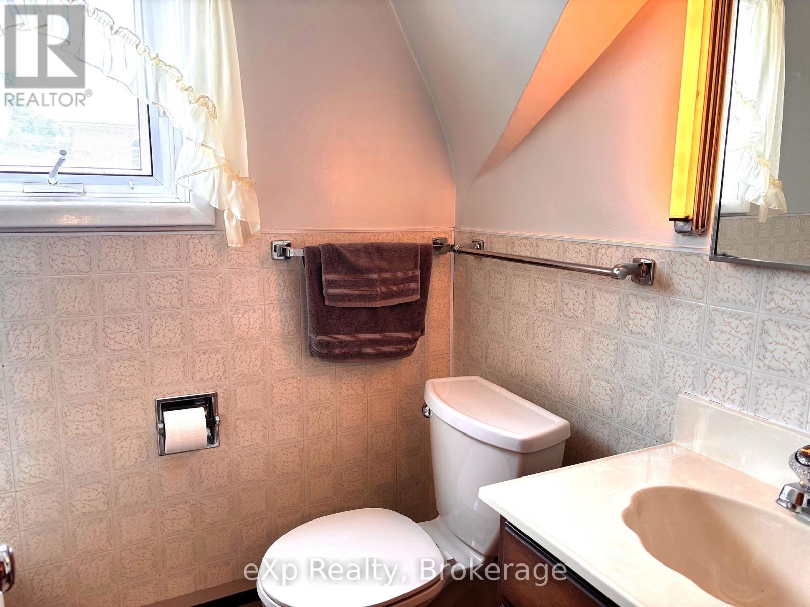 5 Ignatz Street, South Bruce, Ontario  N0G 2J0 - Photo 43 - X12237501