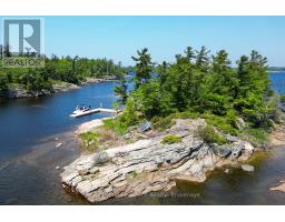 2 ISLAND 1690, Georgian Bay, Ontario