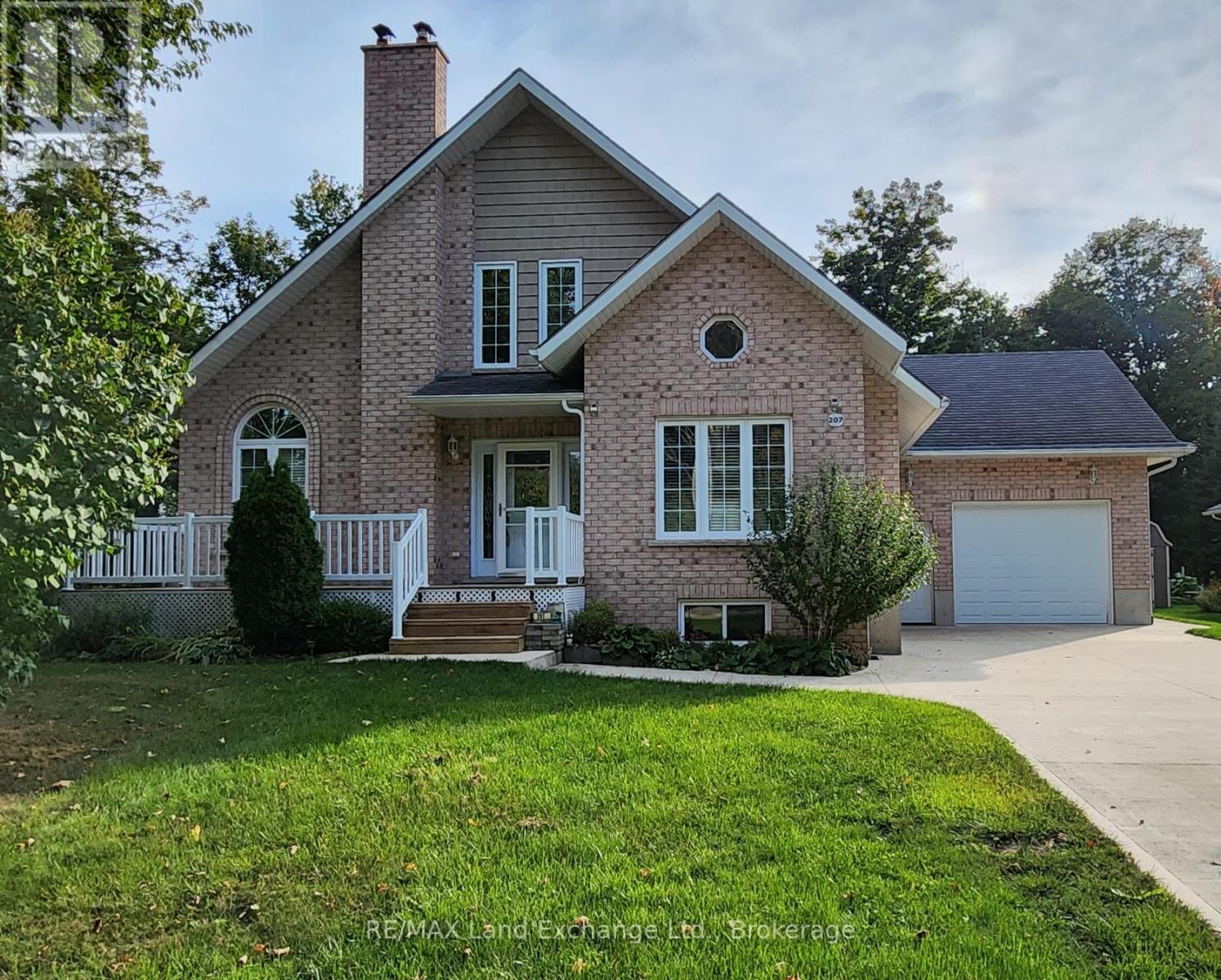 207 BIRCH CRESCENT, Huron-Kinloss, Ontario