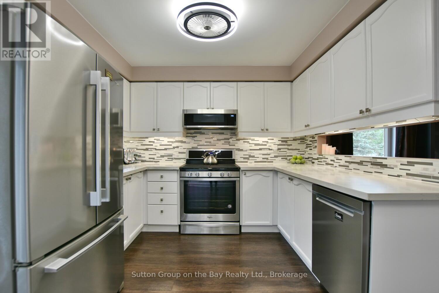 30 Acorn Crescent, Wasaga Beach, Ontario  L9Z 1L6 - Photo 25 - S12237574