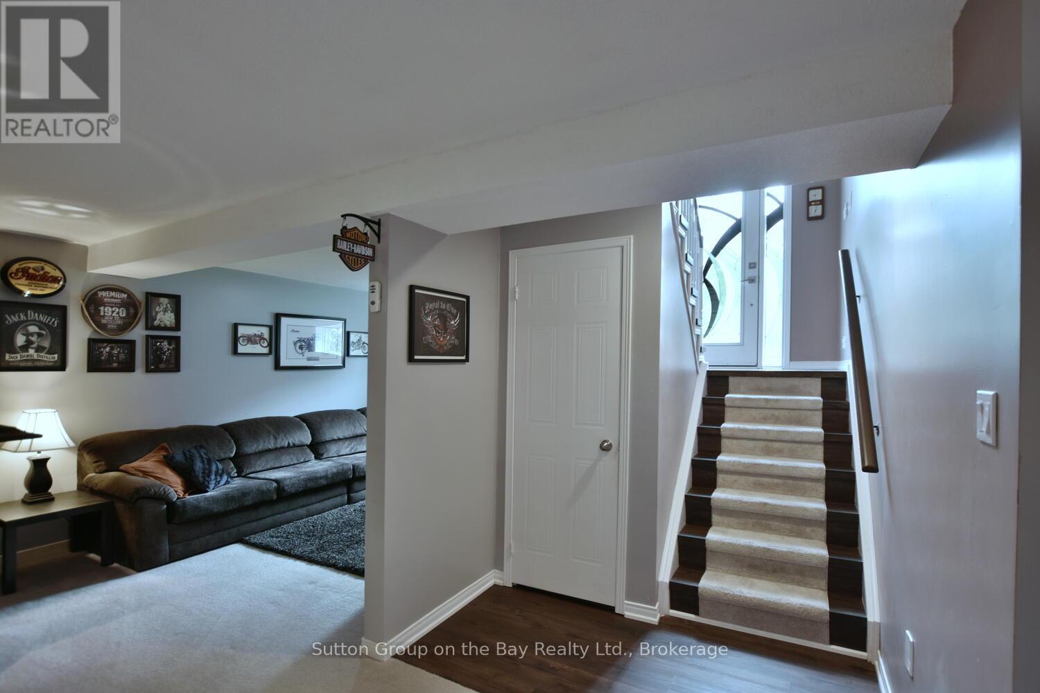 30 Acorn Crescent, Wasaga Beach, Ontario  L9Z 1L6 - Photo 38 - S12237574