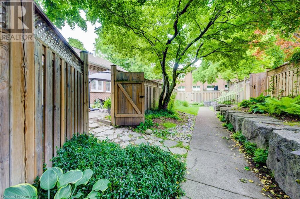 52 Allen Street W Unit# 2, Waterloo, Ontario  N2L 6H3 - Photo 36 - 40743683