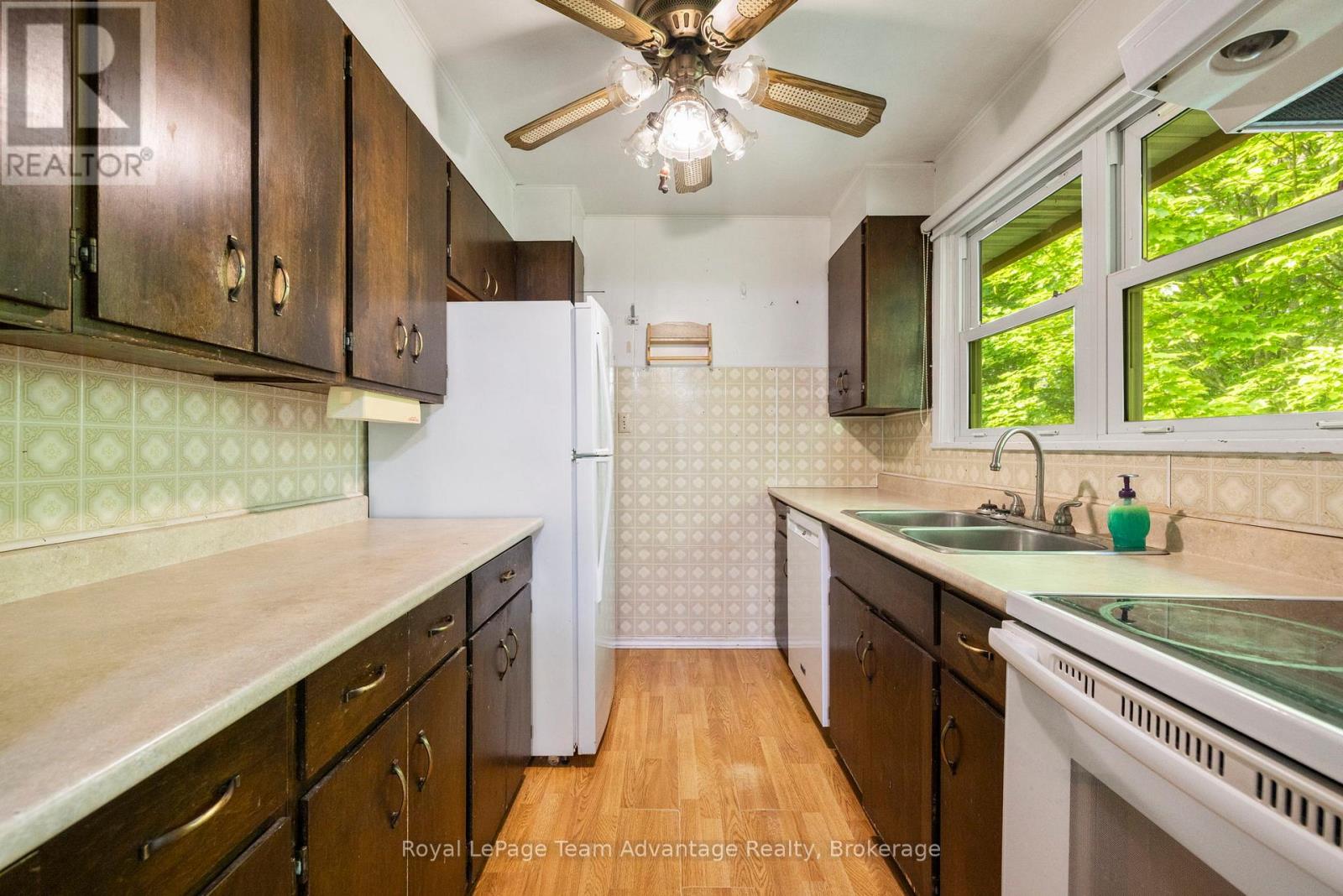 100 Parry Sound Drive, Mcdougall, Ontario  P2A 2W7 - Photo 4 - X12237782
