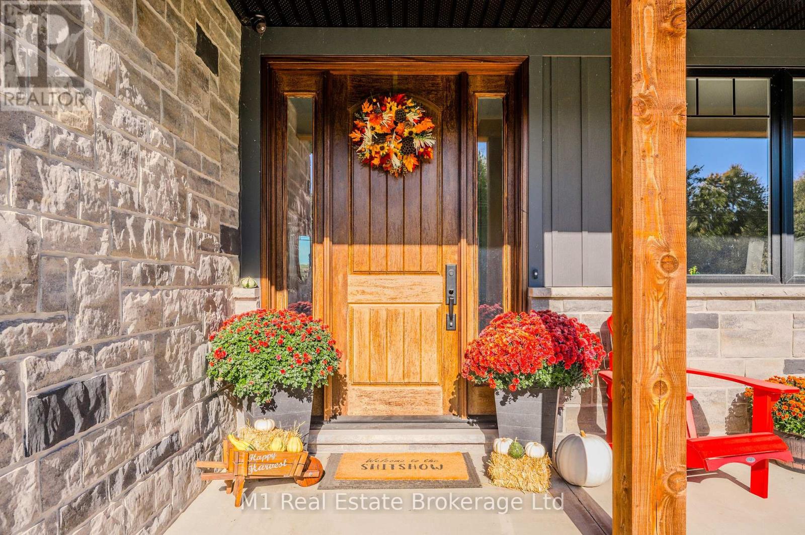74 Bedell Drive, Mapleton, Ontario  N0G 1P0 - Photo 10 - X12237811