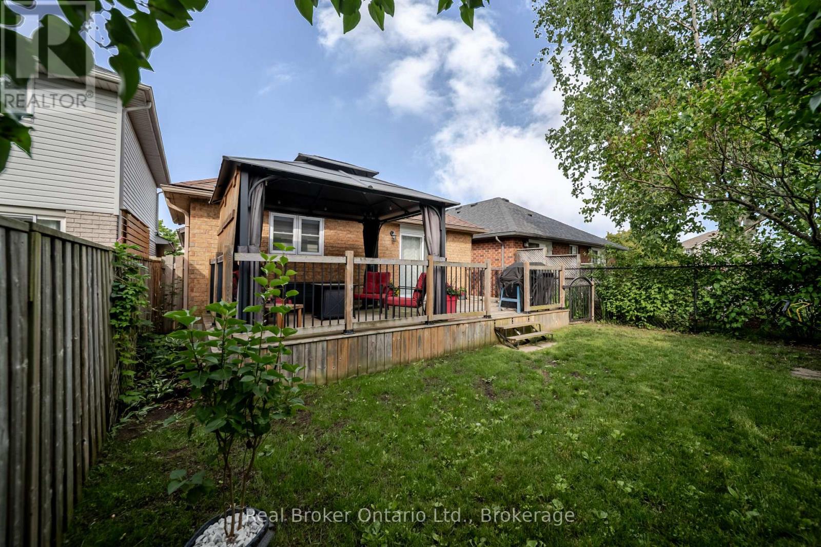 86 Milson Crescent, Guelph, Ontario  N1C 1G6 - Photo 35 - X12237958