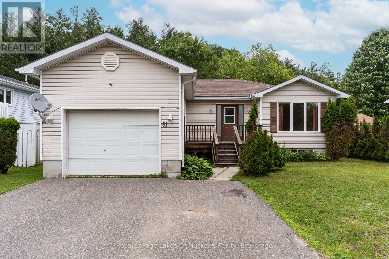 61 TAMARACK TRAIL, Bracebridge, Ontario