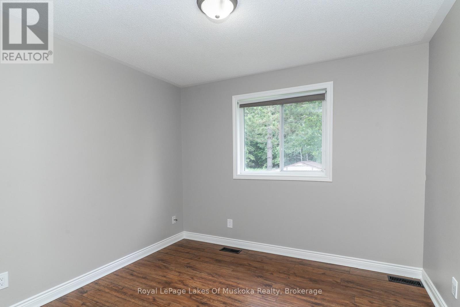 61 Tamarack Trail, Bracebridge, Ontario  P1L 1Z1 - Photo 14 - X12238082