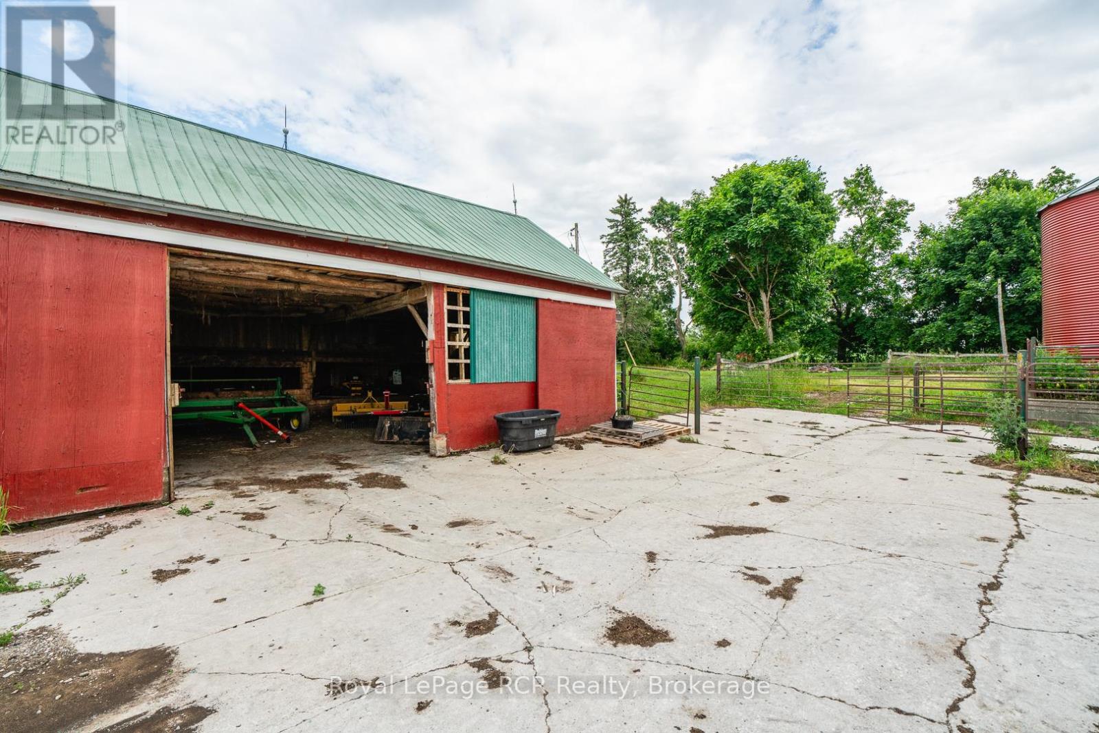 072422 10 Side Road, West Grey, Ontario  N0G 2M0 - Photo 23 - X12238206