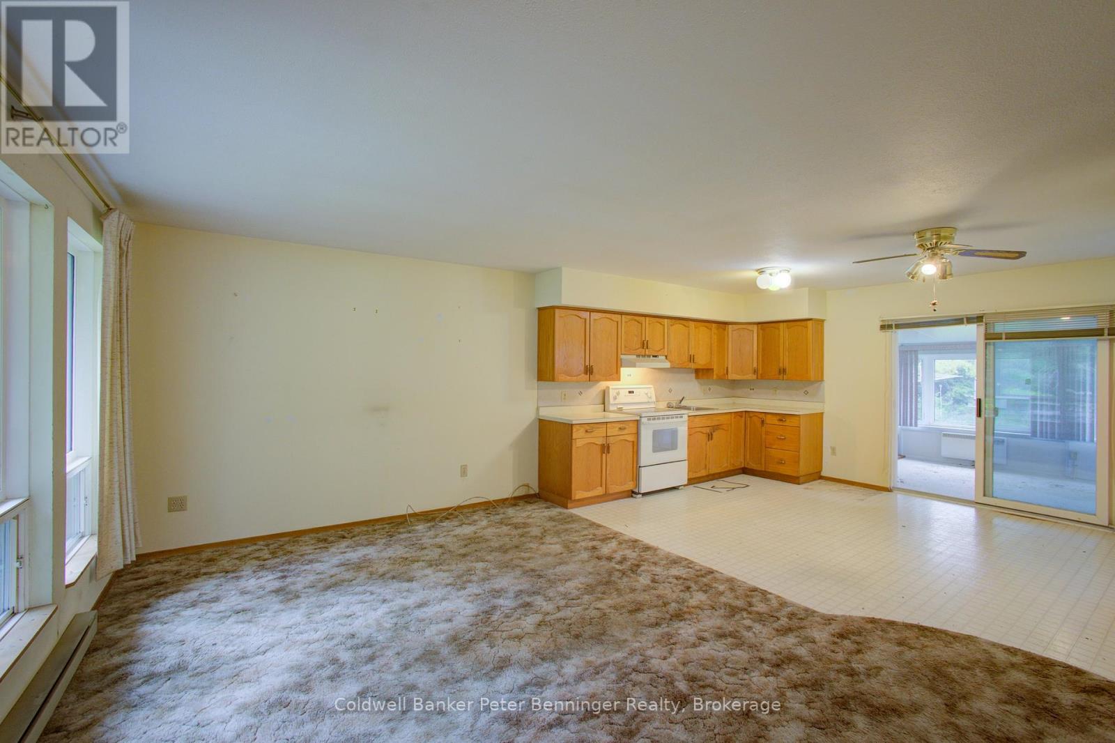 300 Sauk Court, Huron-Kinloss, Ontario  N0G 2R0 - Photo 11 - X12238264