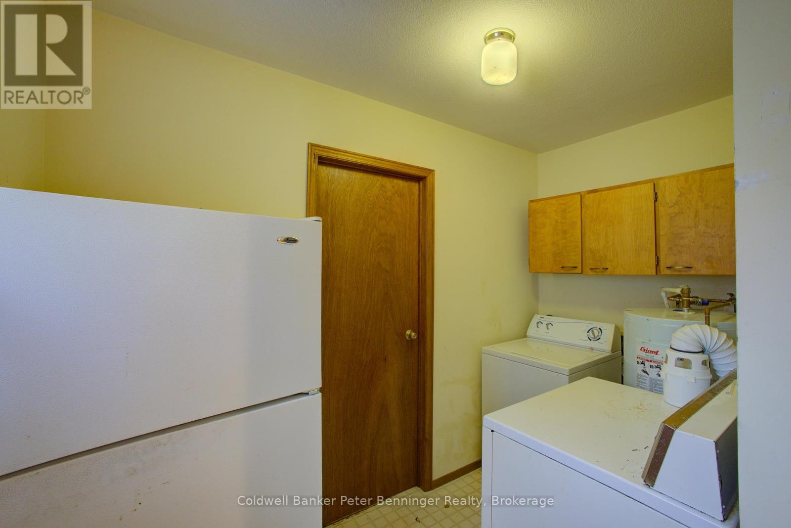 300 Sauk Court, Huron-Kinloss, Ontario  N0G 2R0 - Photo 23 - X12238264