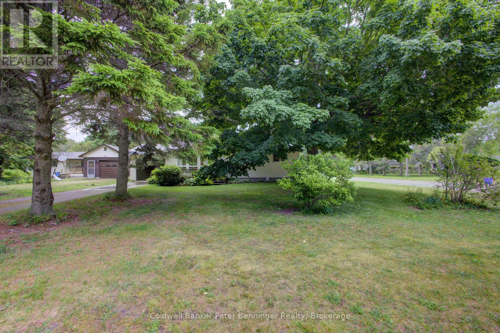 300 Sauk Court, Huron-Kinloss, Ontario  N0G 2R0 - Photo 29 - X12238264